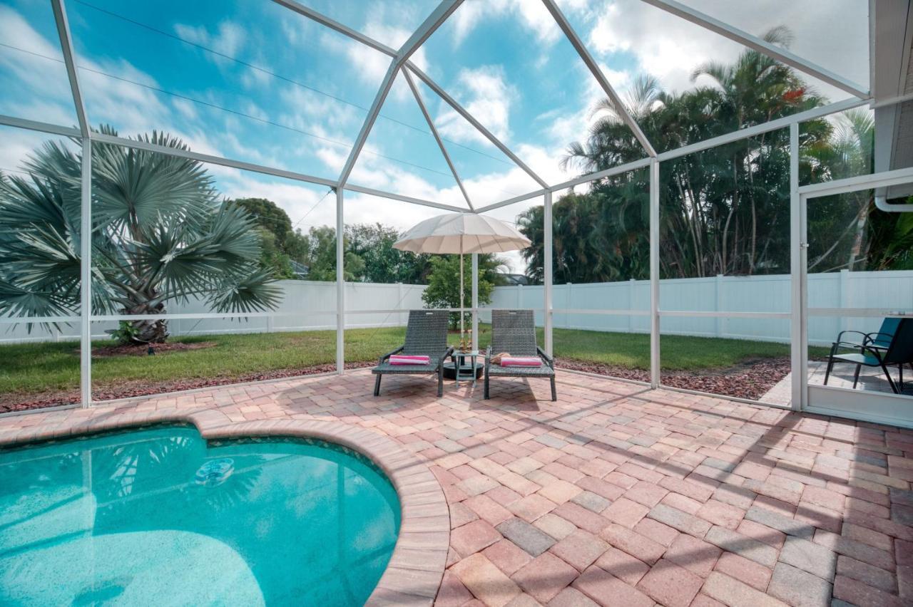 Villa Holiday Sunrise Cape Coral Eksteriør billede