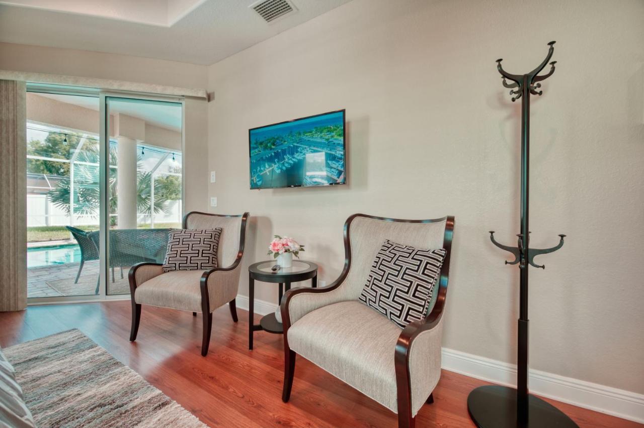 Villa Holiday Sunrise Cape Coral Eksteriør billede