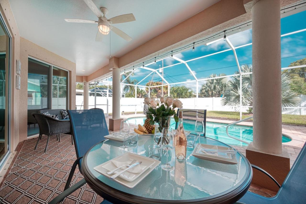 Villa Holiday Sunrise Cape Coral Eksteriør billede