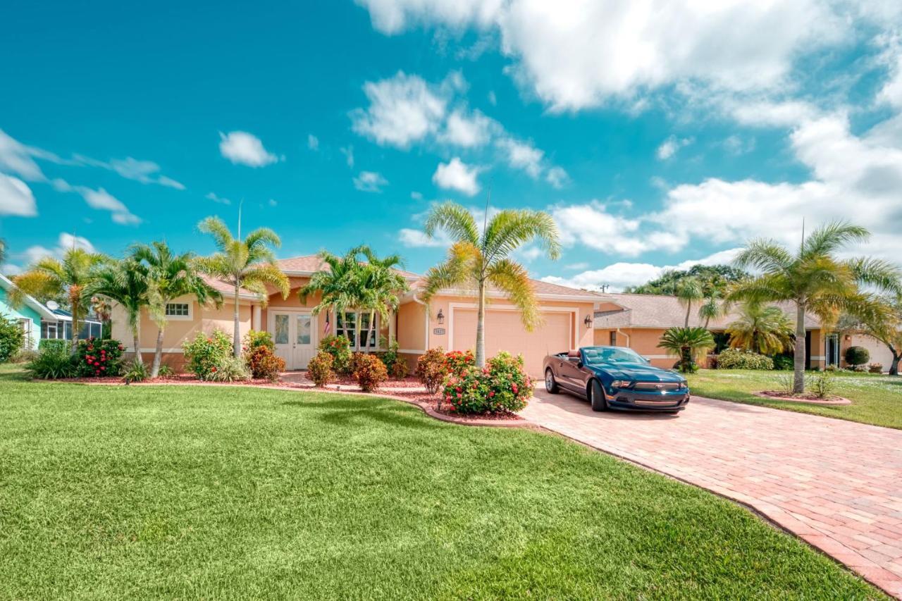 Villa Holiday Sunrise Cape Coral Eksteriør billede